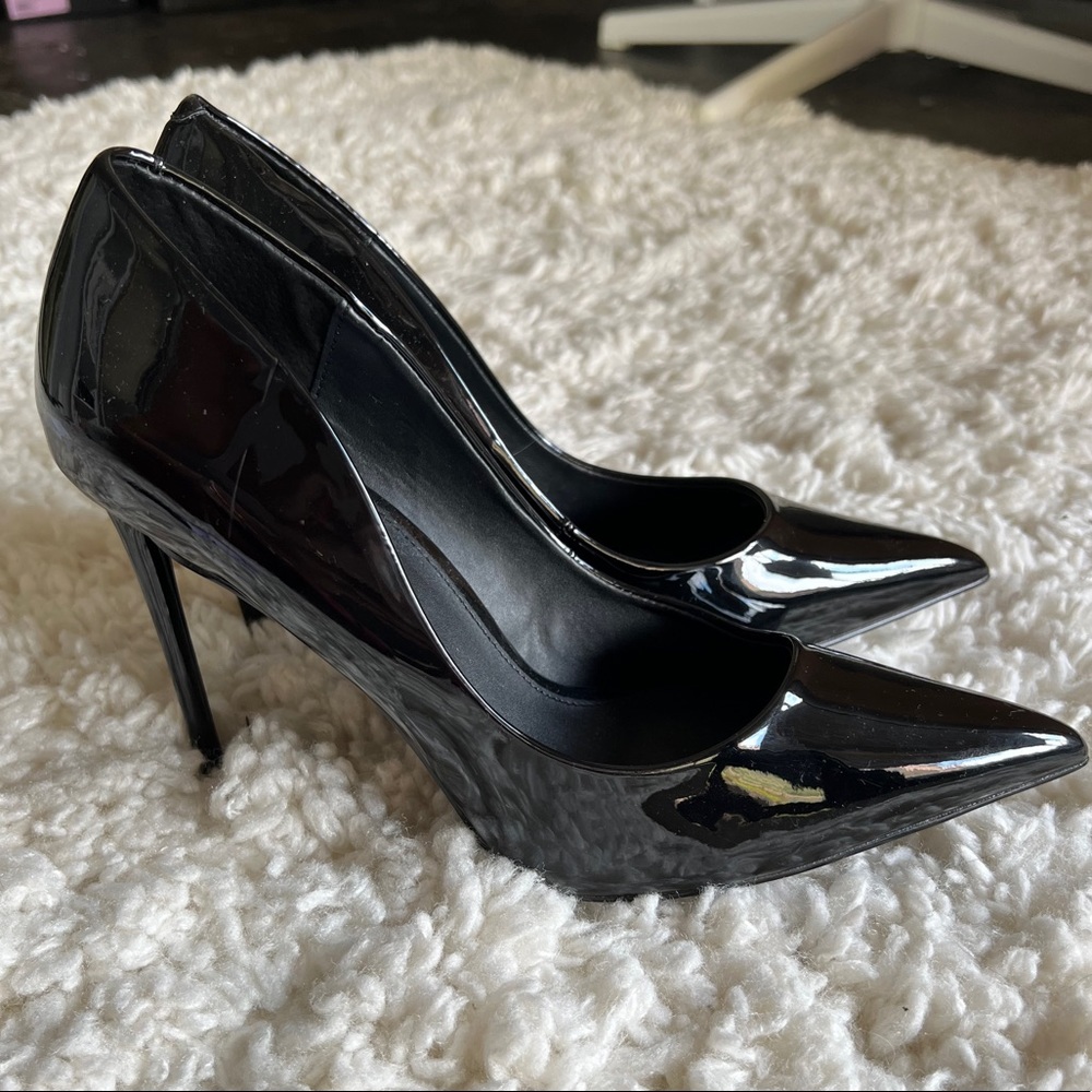 Steve Madden Vala Black Patent Heels